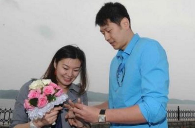 莫科妻子王凡葬礼,郑海霞送别弟子,莫科捧遗像,张博王治郅悼念