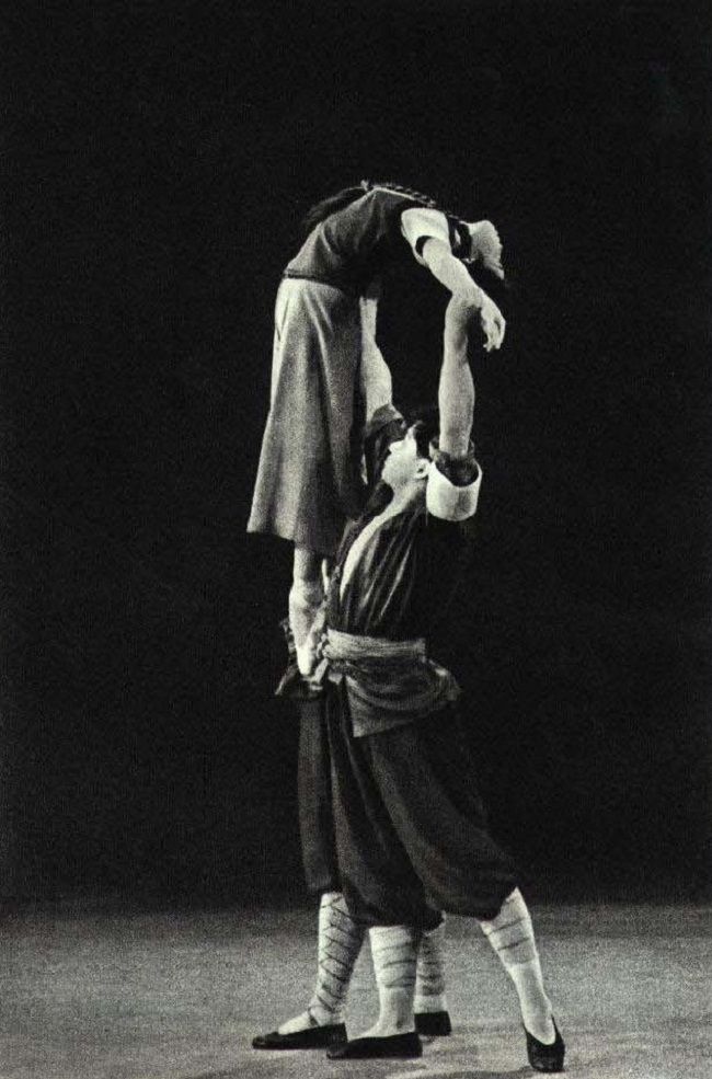 《红色娘子军》经典剧情照(上)|红色娘子军|吴清华|洪常青_新浪新闻