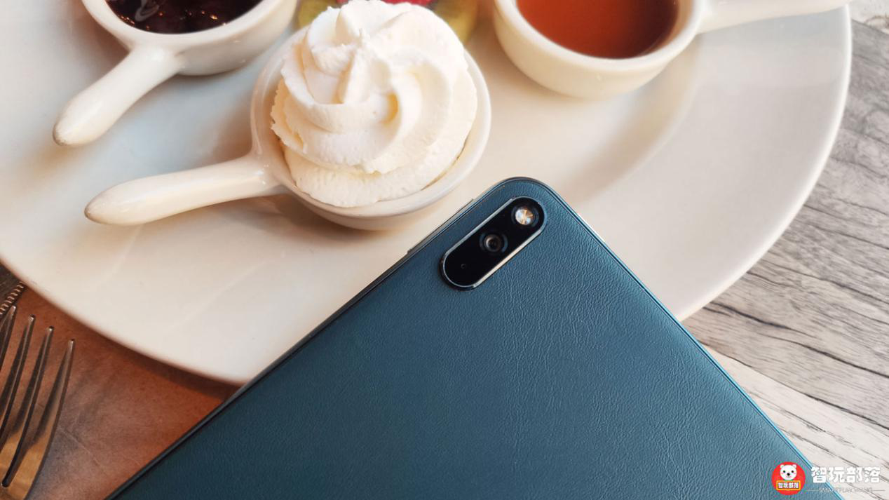 华为matepadpro青山黛图赏:沉稳典雅素皮纹理,重构智慧轻办公