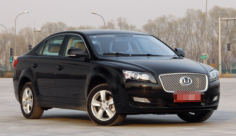 华泰汽车-路盛e70,整体设计上档次,具有科技未来感