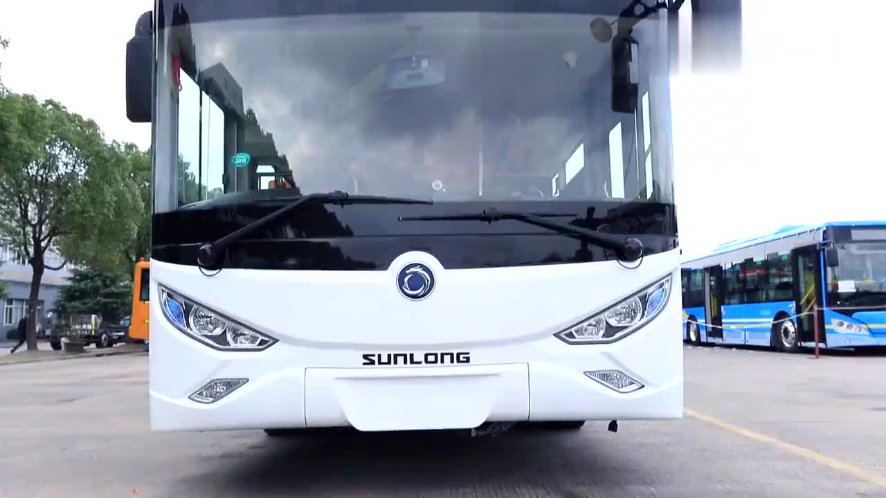 上海申龙客车双层观光大巴