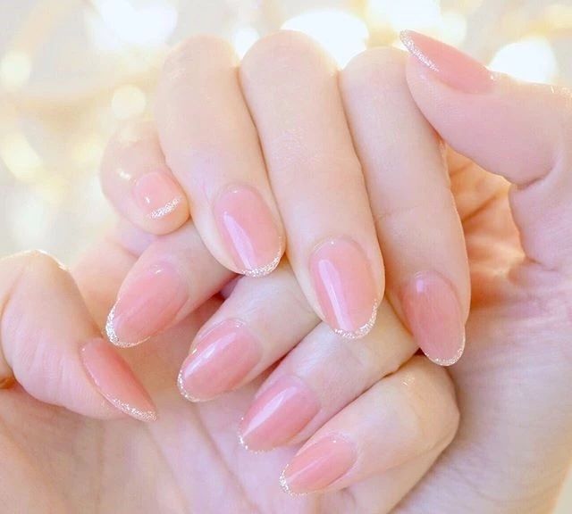 夏天美甲的4款极简色,忍不住的喜欢|饱和度|低调|手指_新浪新闻