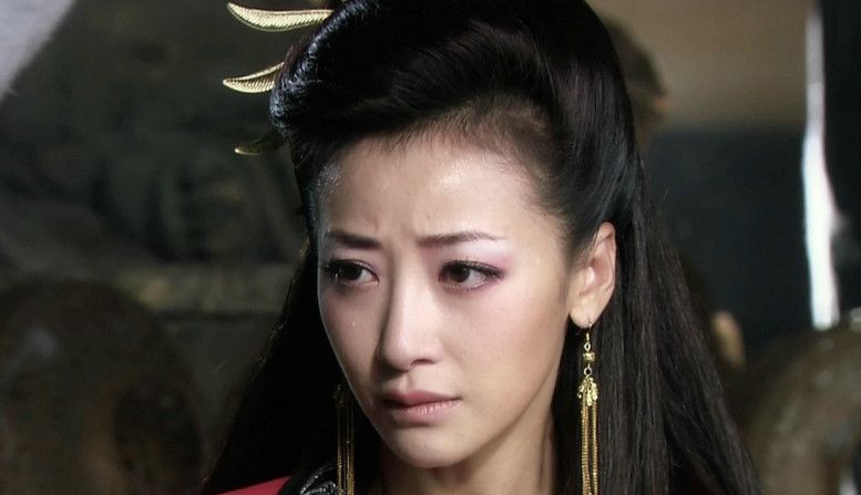 还记得《活佛济公》中的胭脂吗?集柔美妩媚英气于一身,大获好评