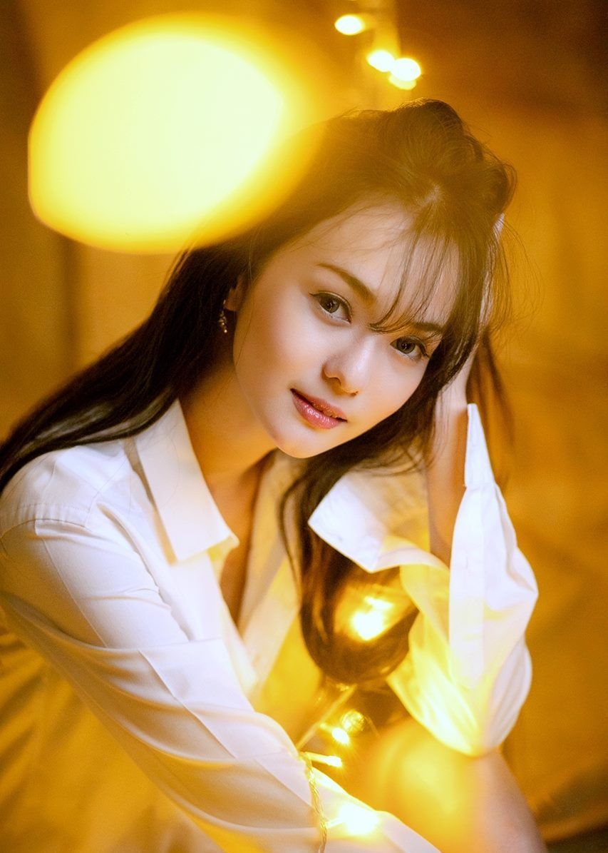 灯下看美人 越看越精神 看了这10张图后我想相信了