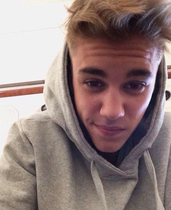 贾斯汀·比伯超帅的自拍,当时还没有"放飞自我"!