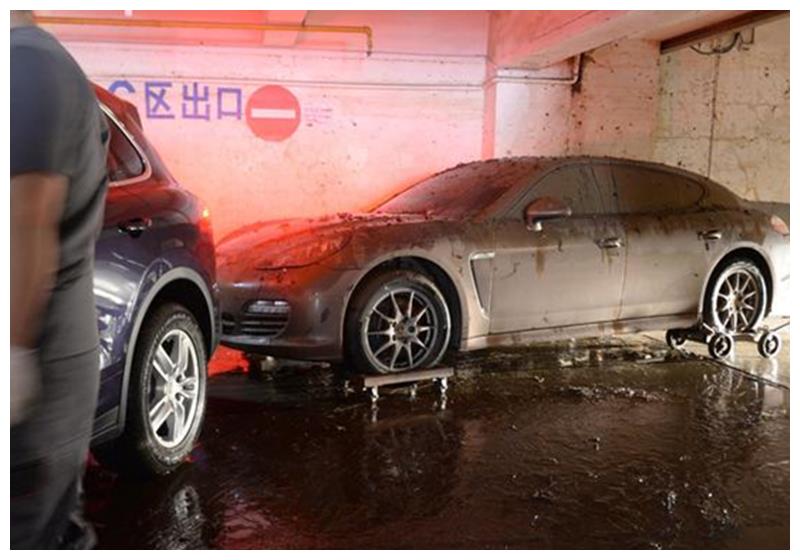 暴雨过后大量泡水车流入市场,2万买的泡水豪车是赔了还是赚了?