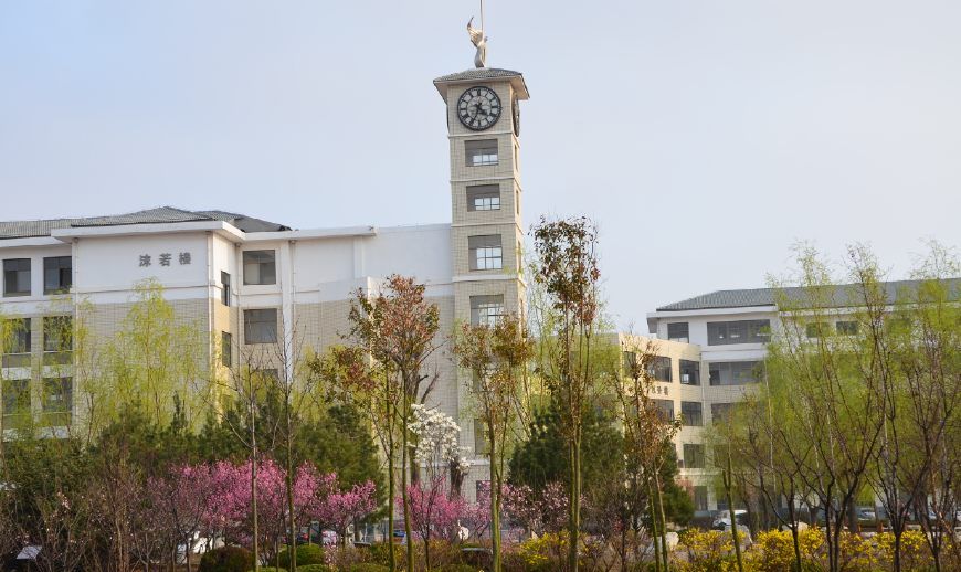 四月校园山东莱西市实验学校美呆了