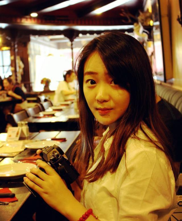 《我的青春永不逝》,在剧中她扮演一个高考女孩肖丽,但