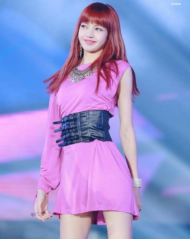 blackpink的lisa身材太完美?其实有一个小缺点真爱粉才知道