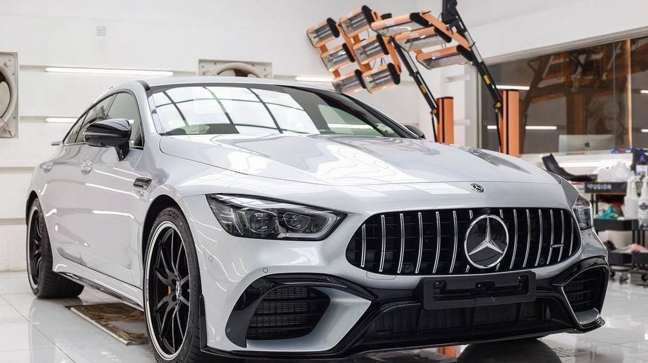 全新奔驰amggt63s白涂装巧克力内饰难得的清爽配色