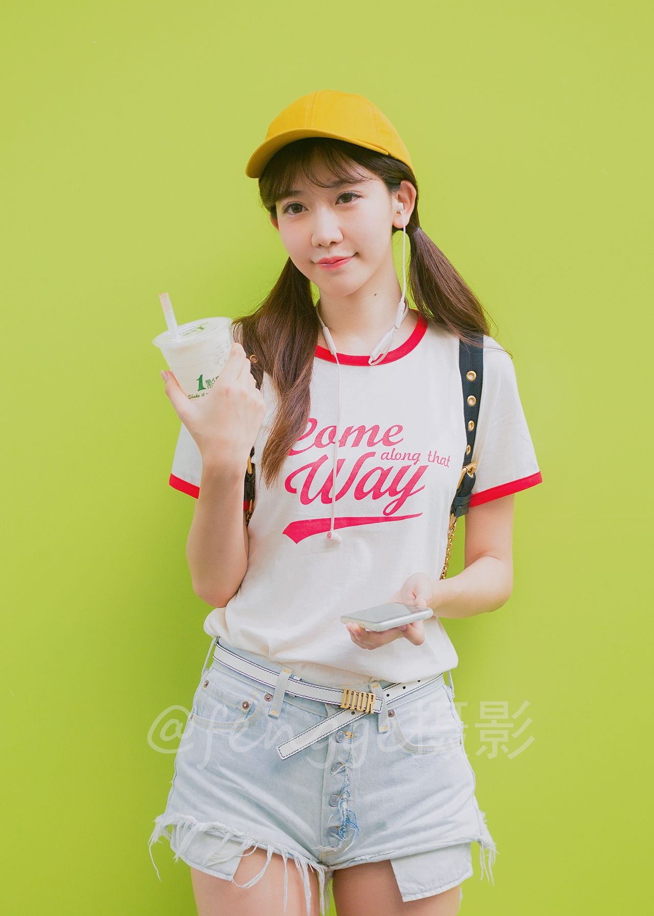 街拍:当街拍遇到网红之最美Showgirl 陈潇睡不醒_新浪新闻