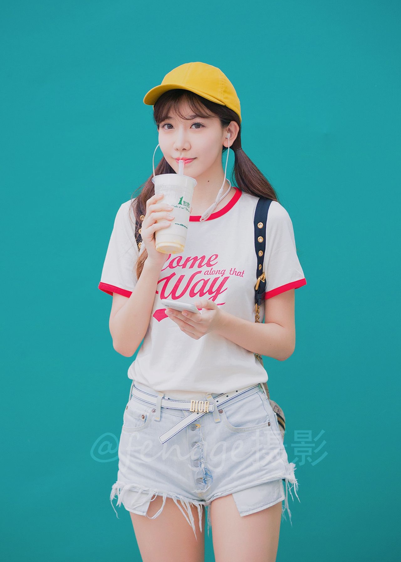 街拍:当街拍遇到网红之最美Showgirl 陈潇睡不醒_新浪新闻