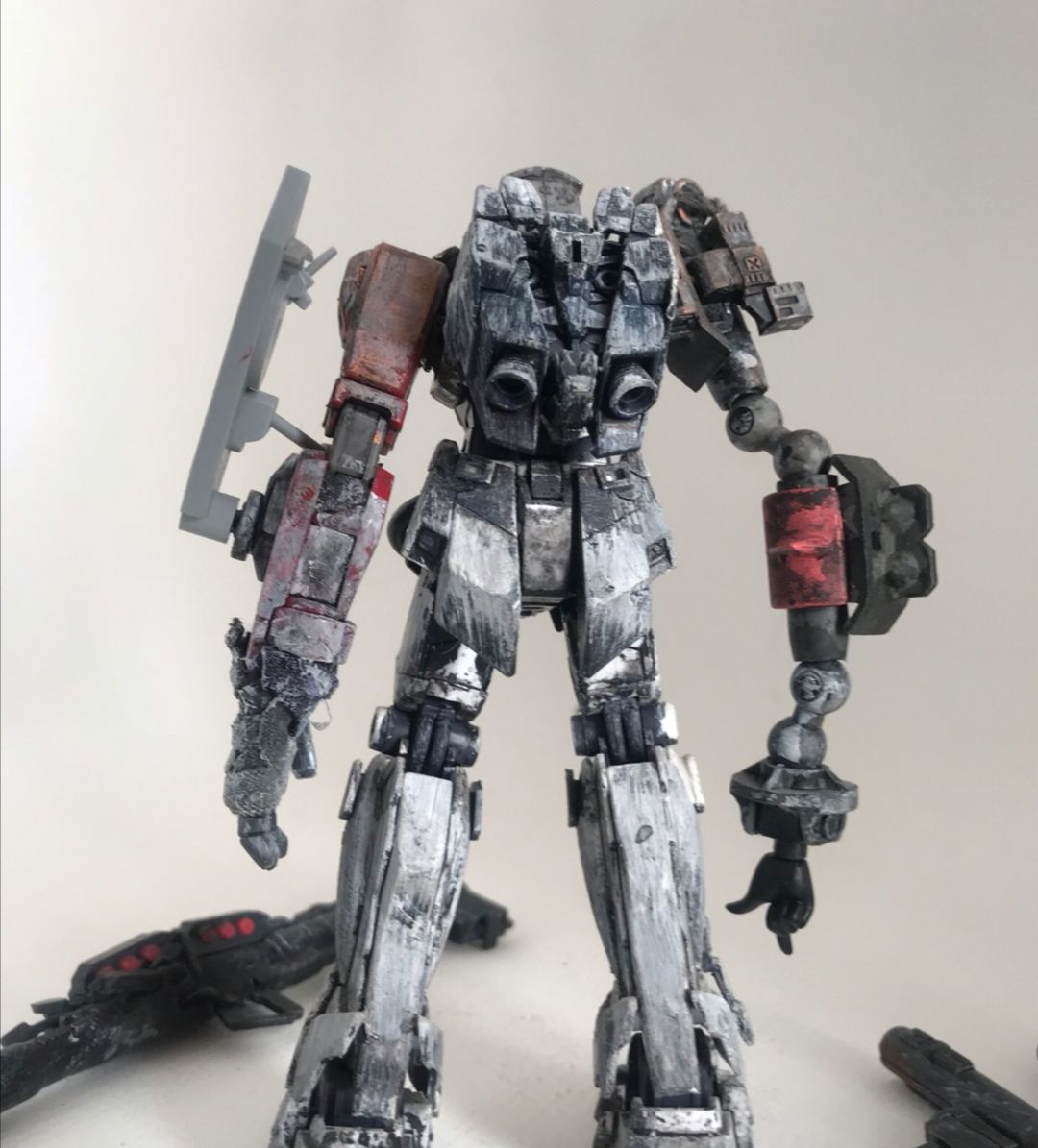 给战损涂装高达换上一个妹妹头,更显满身伤痕发自内心的让人心疼