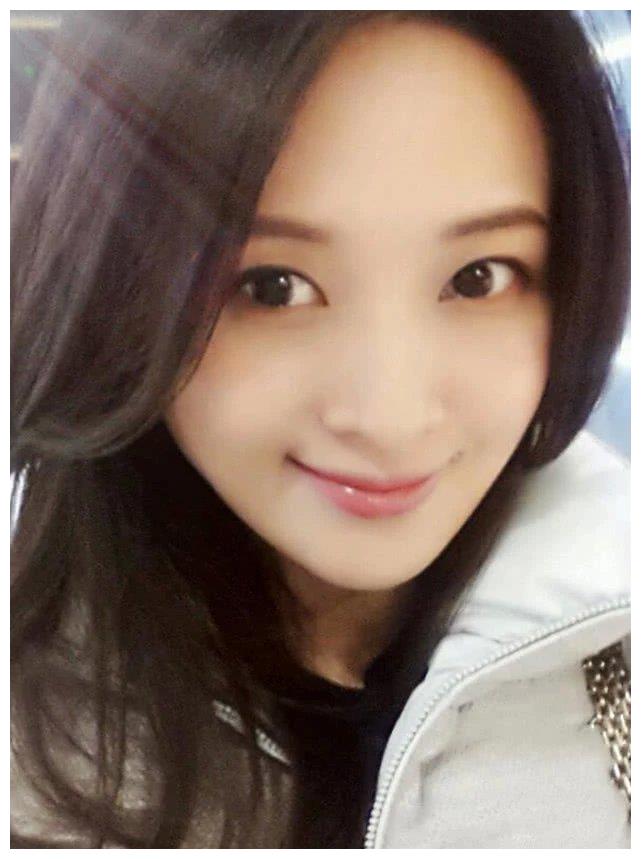 是非常困难的,所以他们几位演员也都是导演韦正在"上戏"找来的大学生