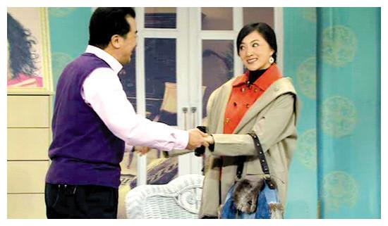 冯巩女搭档被誉为最美小品女王无奈绯闻不断如今消失无踪迹