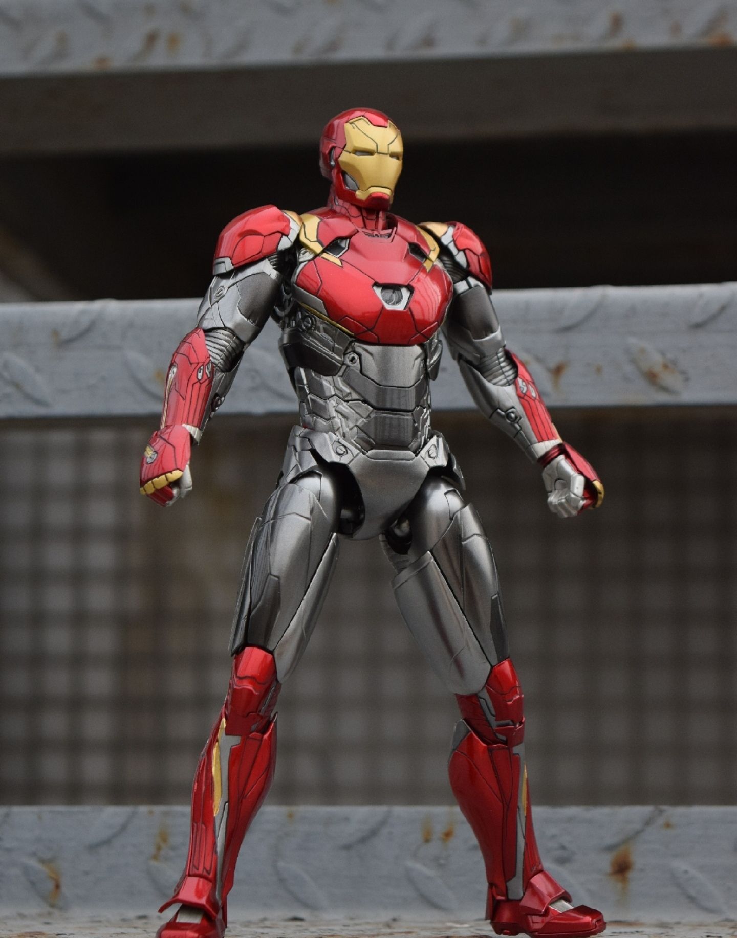 手办模型:漫威英雄钢铁侠重新涂装改造效果展示