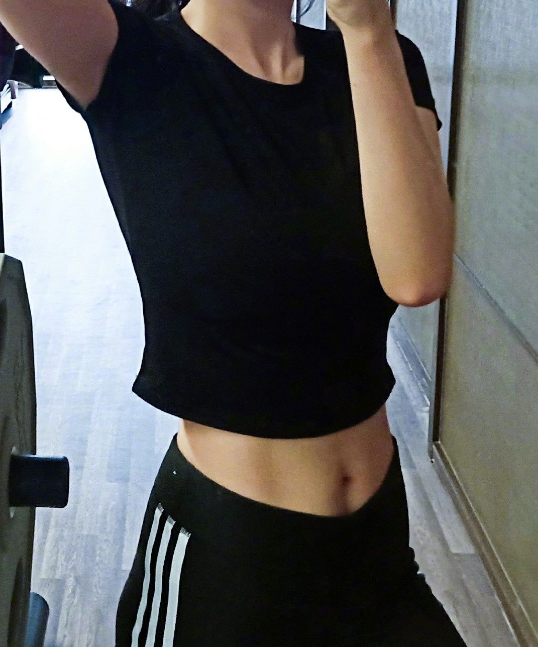 刘亦菲晒腹肌照神仙姐姐回来了