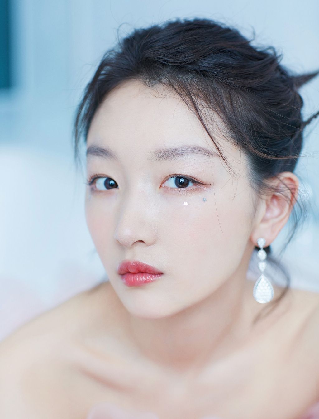 周冬雨--清纯美丽,让人心动的美_高清图集_新浪网