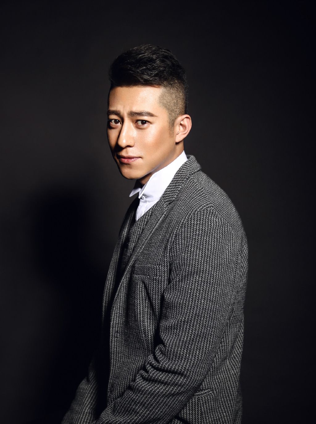 阳光明星摄影鲁诺时尚帅气高清写真