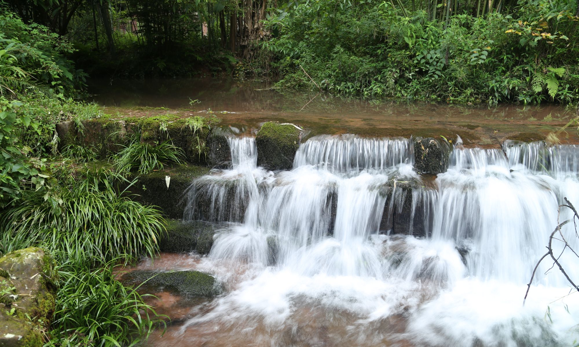 唐僧西天取经路过此地白龙马喝过的泉水后人叫白马泉