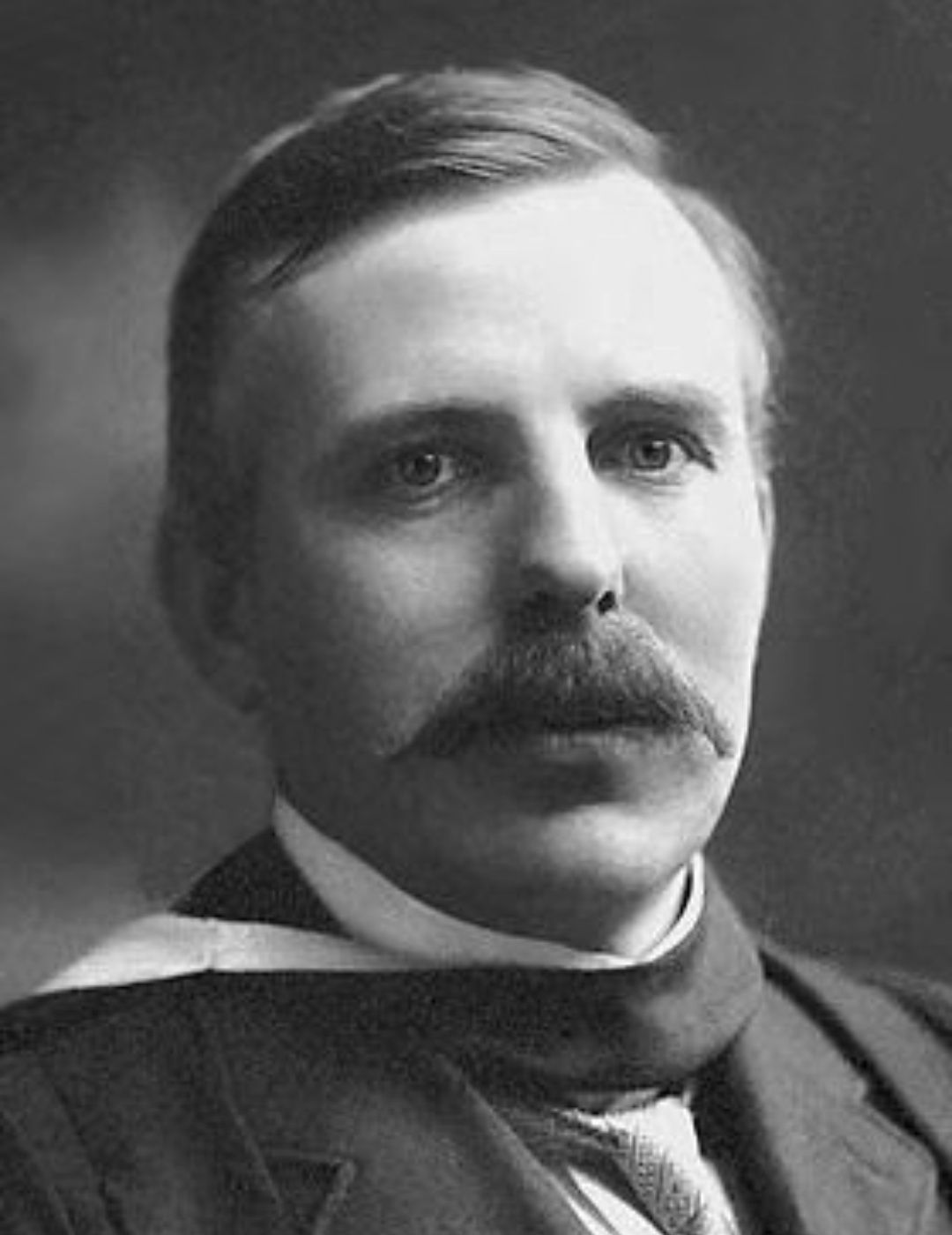 卢瑟福是怎样发现原子核的?...