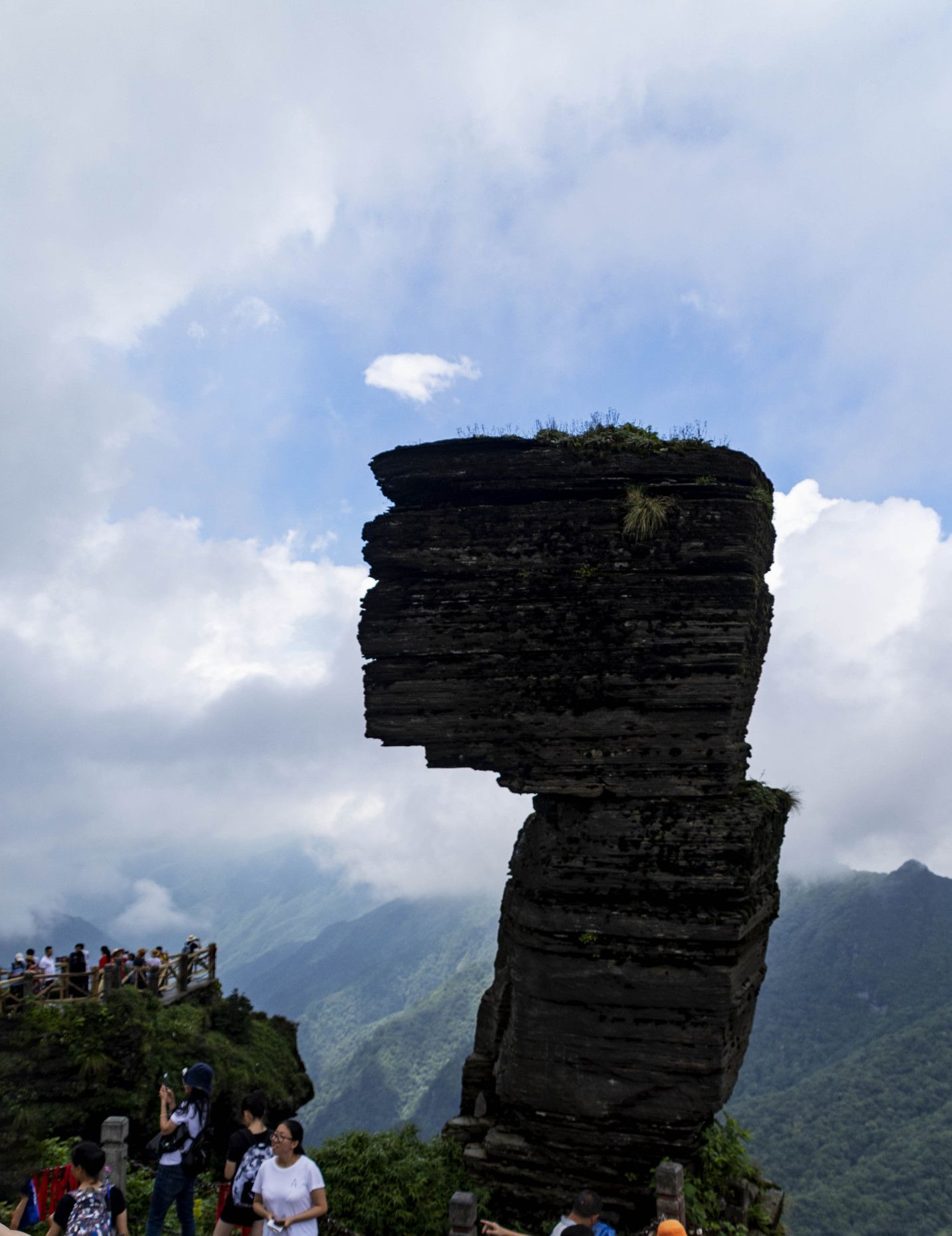 8月游记,徒万步云梯,登梵净金顶|索道|金顶|登山_新浪新闻