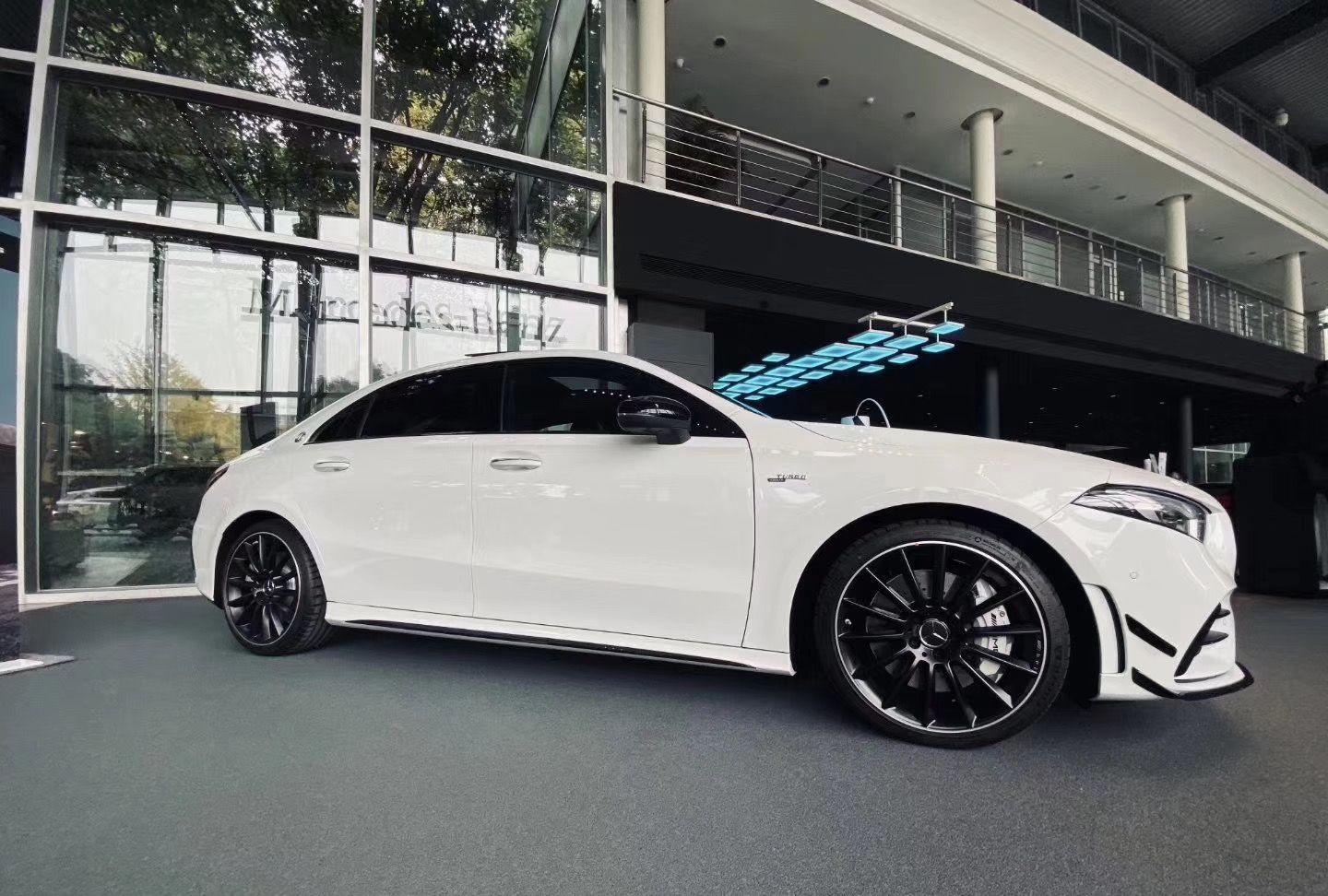 2020款梅赛德斯奔驰amg a35l 4matic