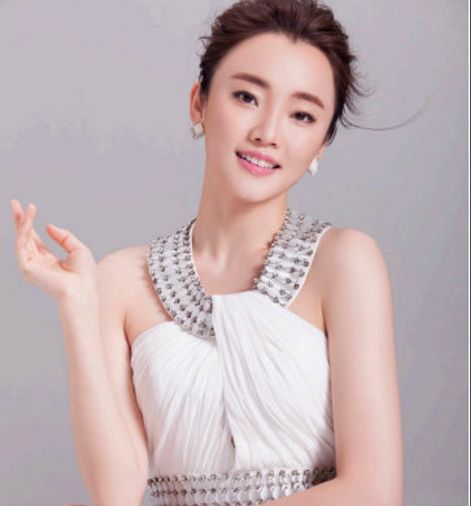 刘芊含打狗棍外形清秀温柔贤淑善解人意的秀儿