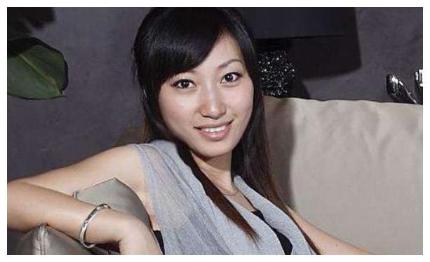 主持人,头婚失败后二婚嫁给张译,如今无儿无女|钱琳琳|央视|张译_新浪