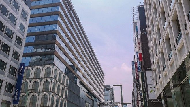 银座是日本最具代表性的繁华商圈 成为行人的步行者天堂 银座是日本最具代表性的繁华商圈 成为行人的步行者天堂