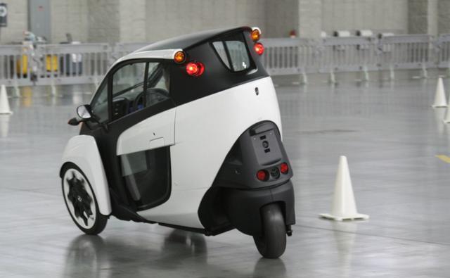 丰田黑科技i-road电动三轮车