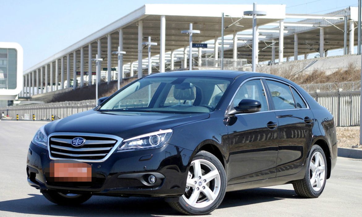 一汽奔腾-奔腾b90,威严稳重,彰显动感流线之美