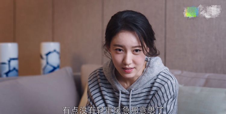 高露出演《都挺好》苏家大媳妇,衣品人品都在线