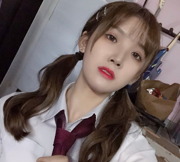 snh48汪佳翎高考前夕晒出双马尾美照女神为考生们加油