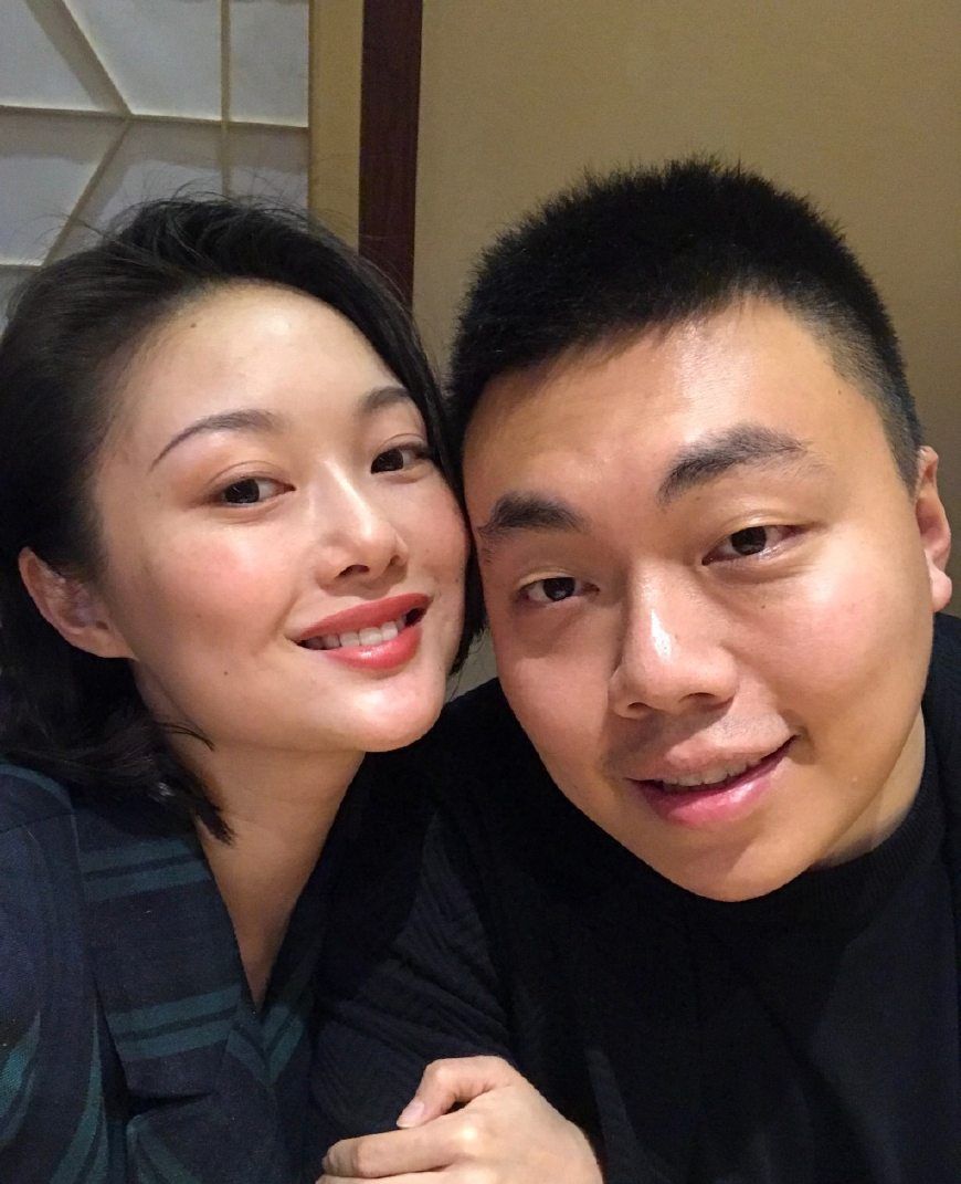 盘点颜值差距大的网红情侣,虫虫和廖先生上榜,最后一对已经结婚