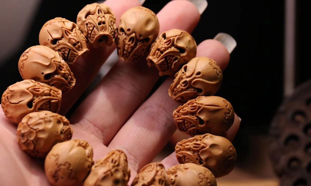 纯手工 手雕 文玩收藏 绿松石蓝松石 橄榄核 猛犸 骷髅恶灵雕刻