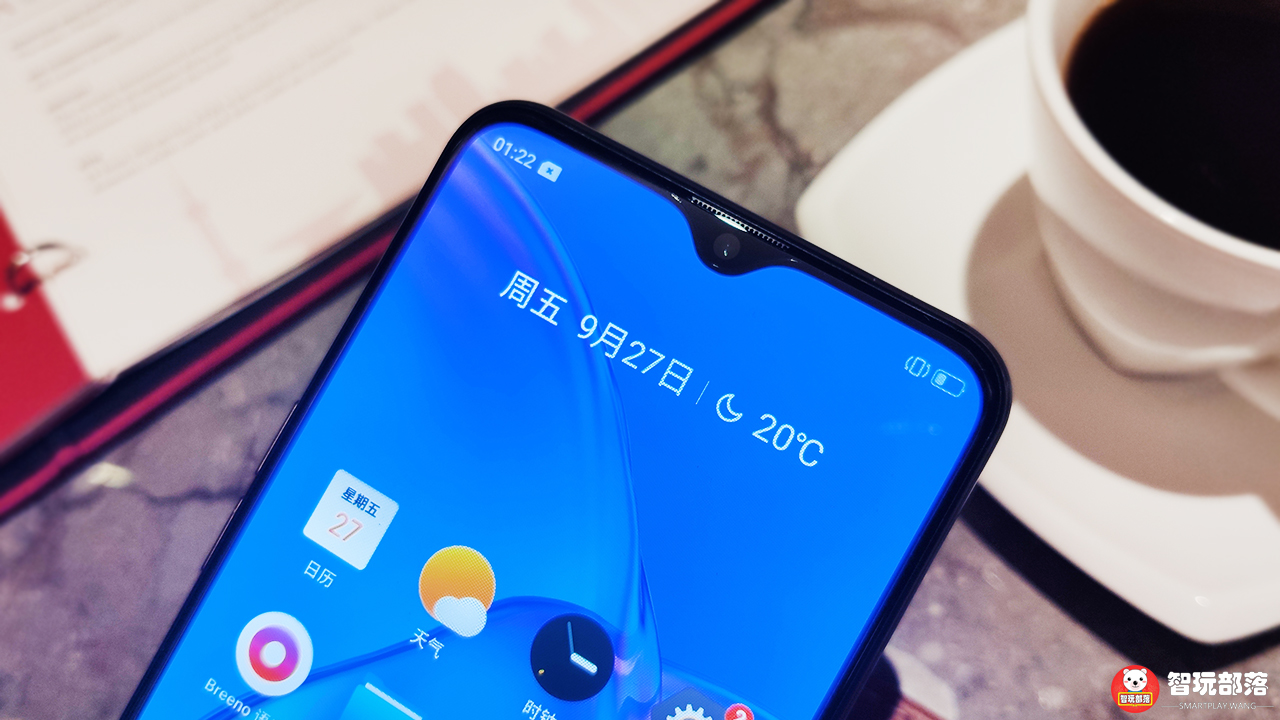 realme x2 银翼白图赏:四曲面3d玻璃,穿梭时空的云端色彩!