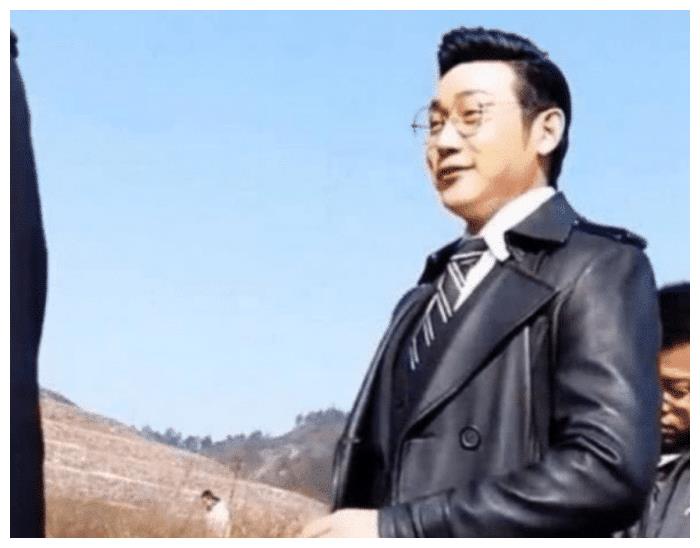 发福肚皮浑圆发量稀少油头满面的油腻大叔,陆毅作为应该有包袱的帅气