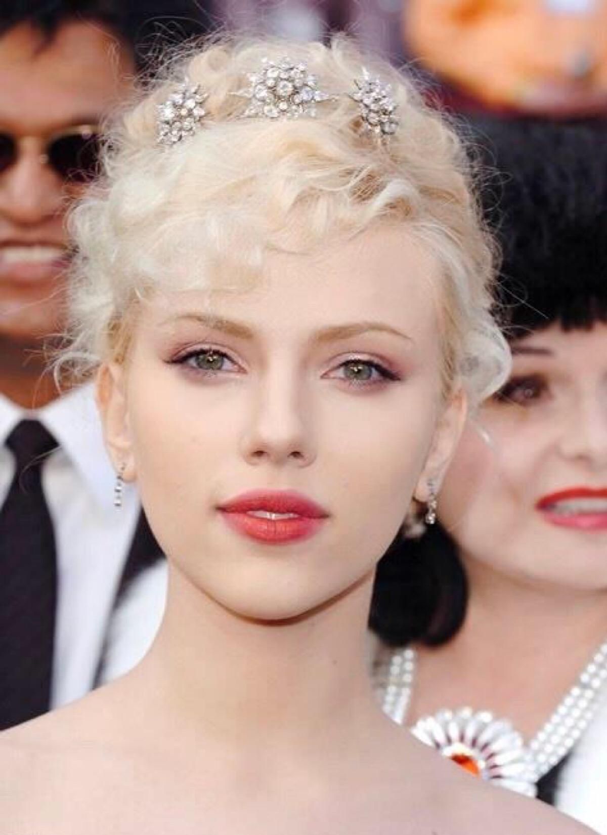 钢铁侠2的女主斯嘉丽的颜值有多高看看她的照片就知道了