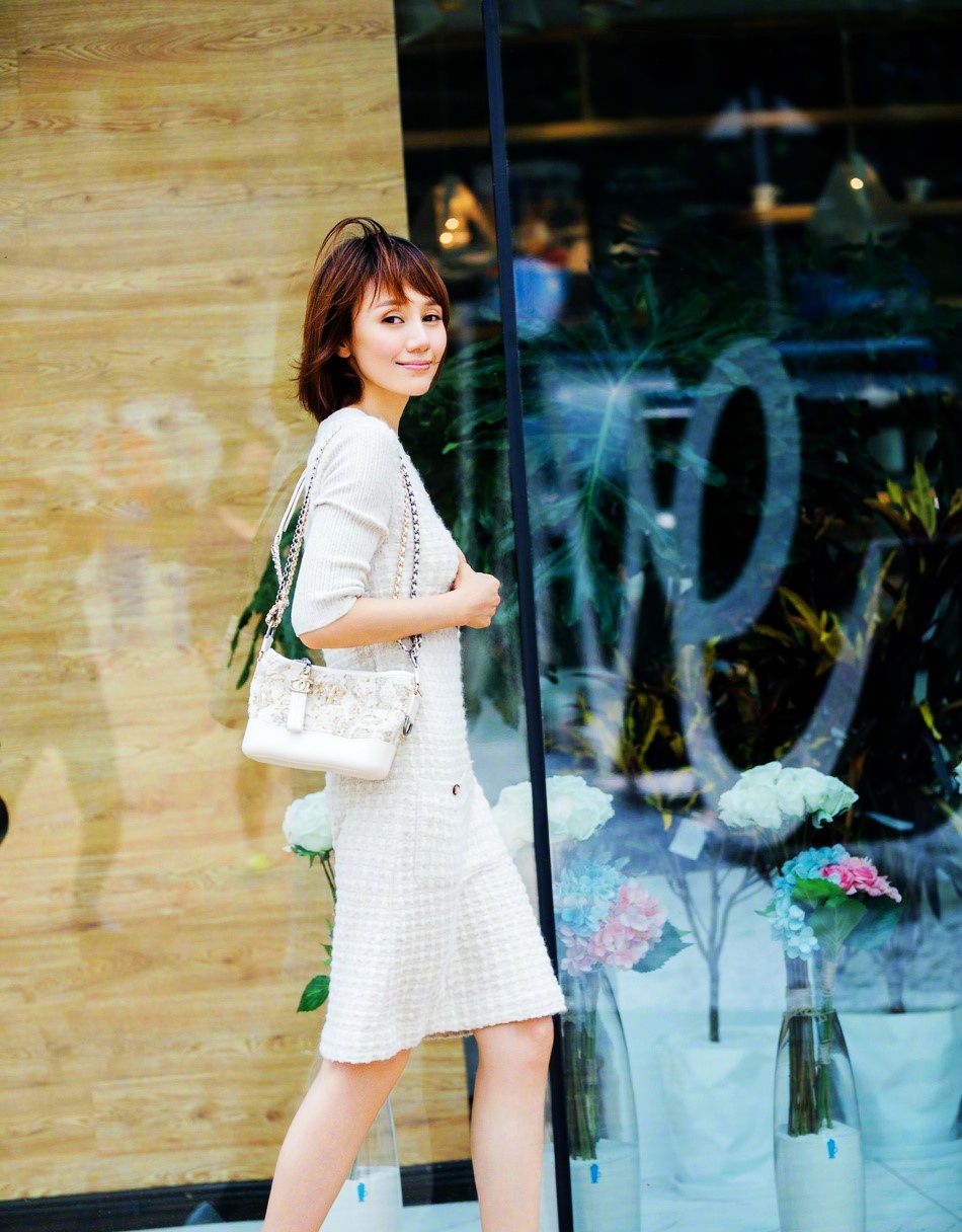 袁泉私下的衣品真是太好了,虽然是街拍,但是可以媲美大片