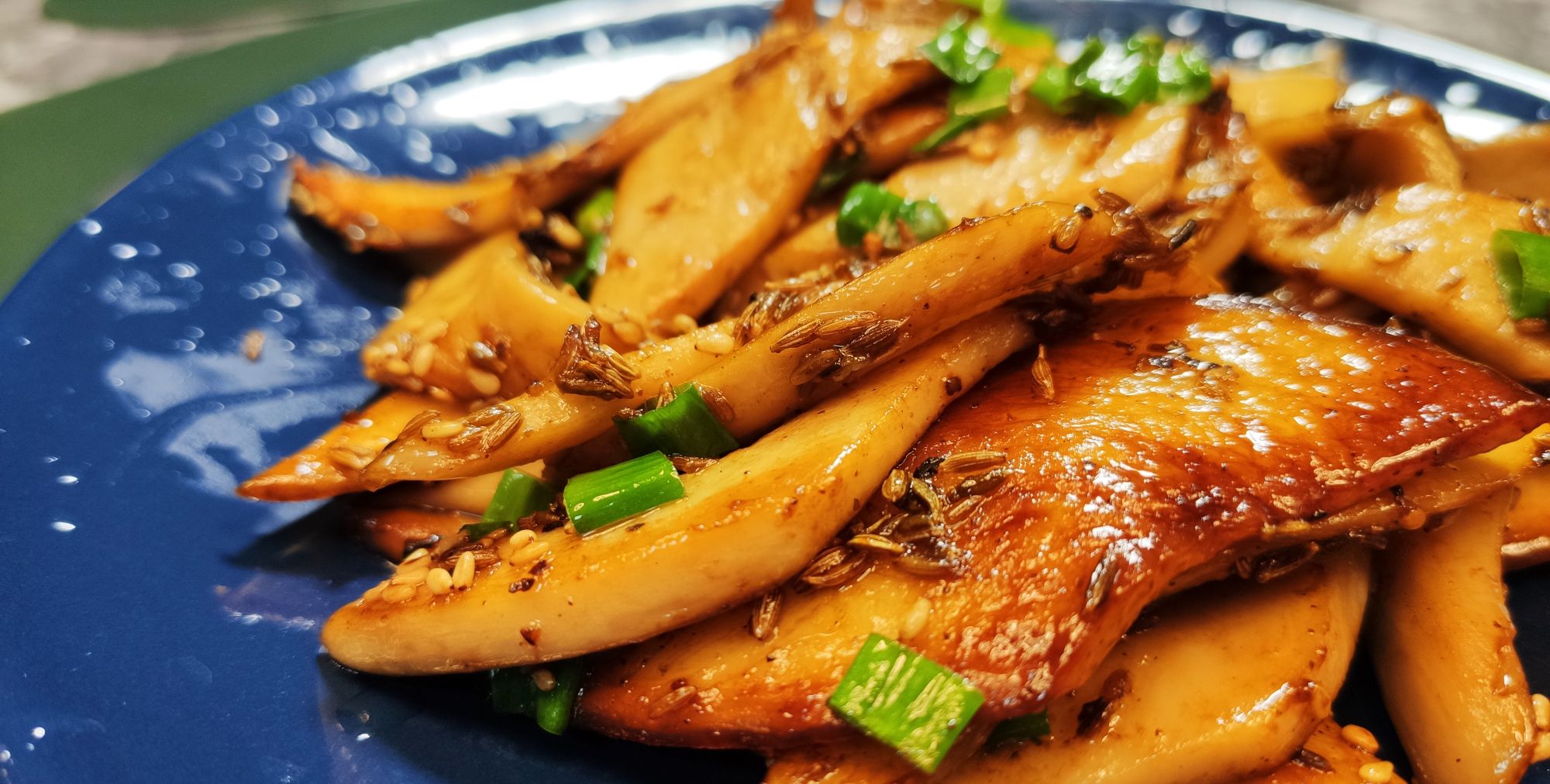 大厨教你做"黑椒孜然杏鲍菇",好吃不腻又下饭_高清图集_新浪网