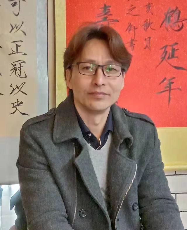 汴梁艺术|孜孜不倦悉心钻研"瘦金体"的开封青年书法家曹龙