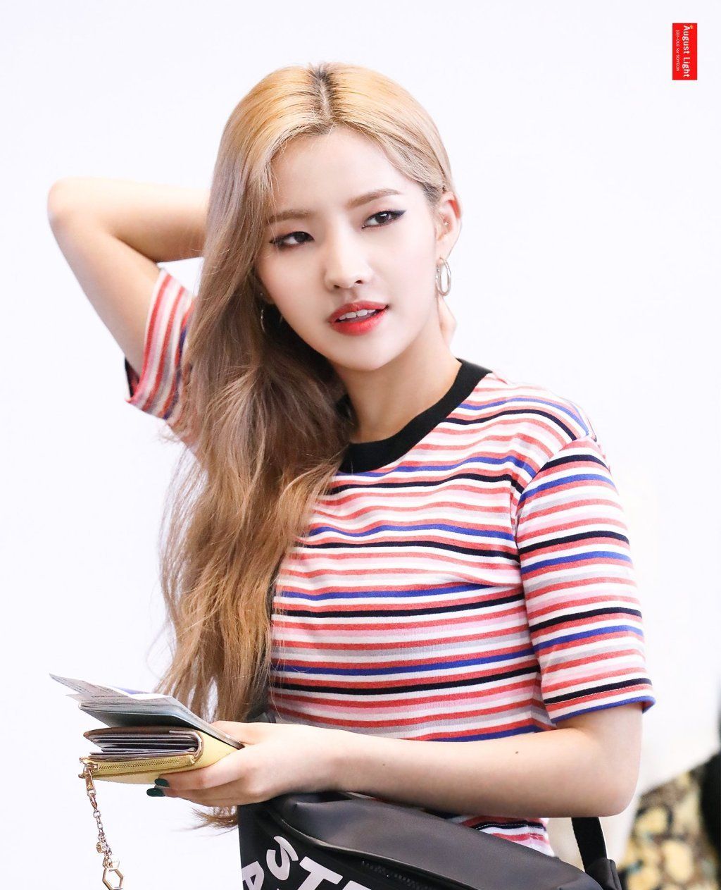 林允儿|柱子|中文名_新浪新闻