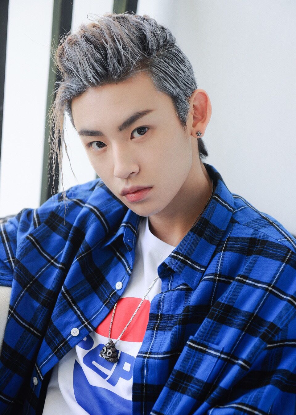 小鬼王琳凯两年来的发型合集真的越来越get不到他的帅了