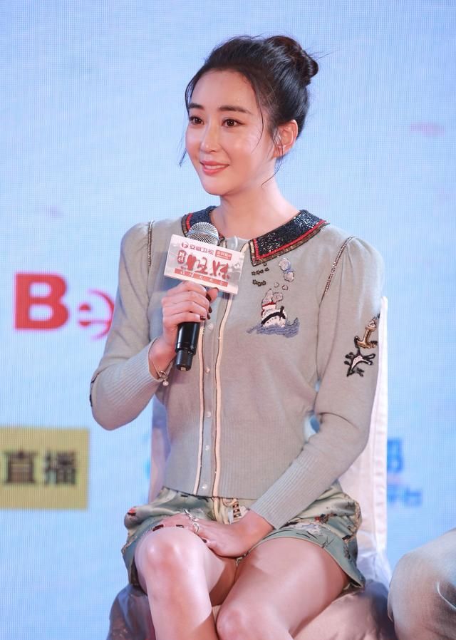 杜若溪真诚爽朗爱为朋友打抱不平,杜若溪颜值与演技俱佳的好演员