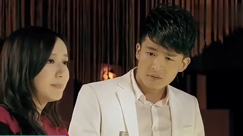 胡一菲讲故事吕子乔要注意