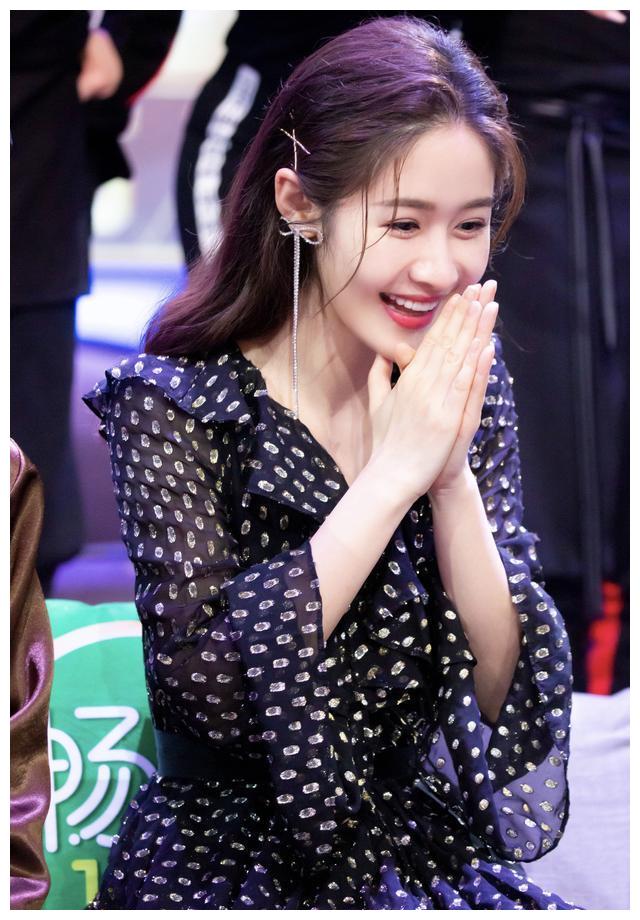 湖南卫视"金牌持麦人"梁田,长相甜美,少女感十足