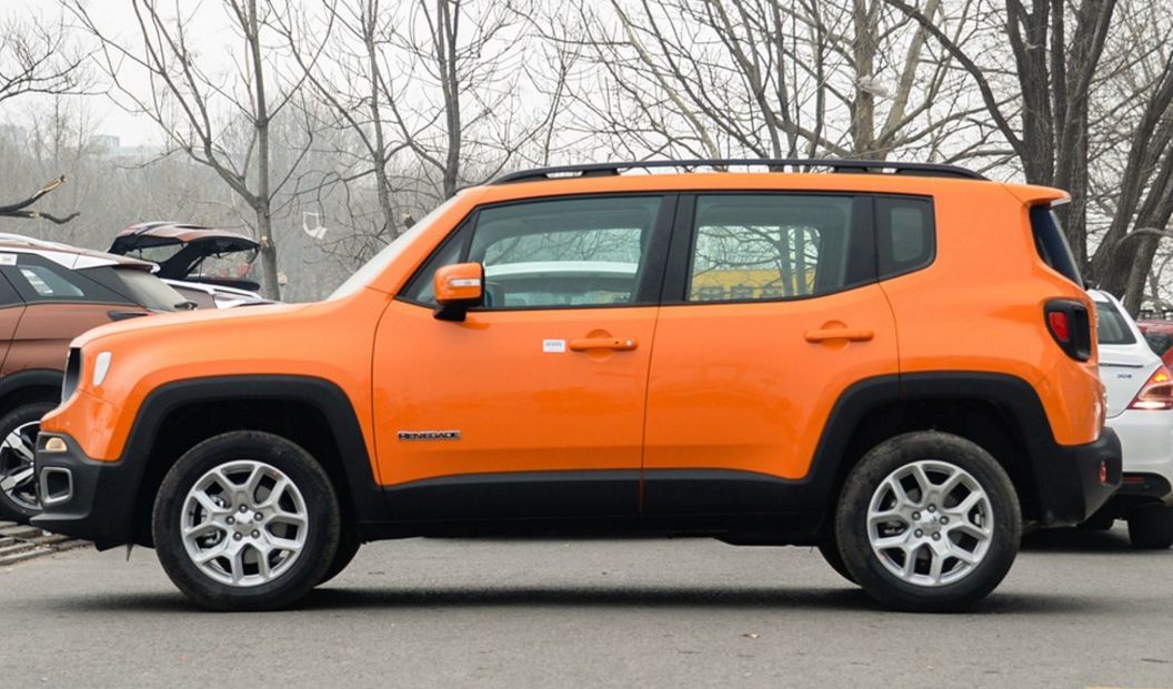 jeep广汽菲克自由侠车身设计比例协调这款车毫无违和感