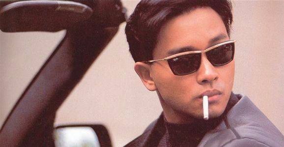 张国荣抽烟图片合集前两张成忧郁王子最后一张成为经典