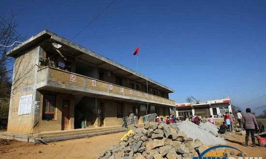 所有的一切都在朝着更高更快更强的方向发展,唯独家乡的教育似乎与